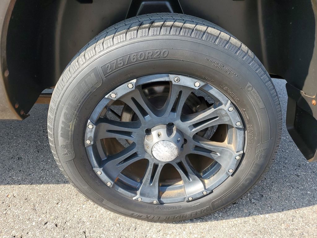 Used 2014 RAM 1500 Express AWD/4WD image 27