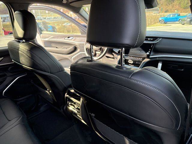New 2026 Jeep Grand Cherokee Limited AWD/4WD image 30