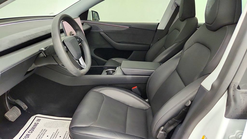 Used 2026 Tesla Model Y AWD image 24