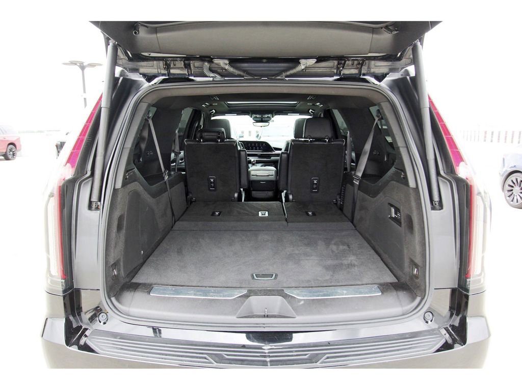 Used 2023 Cadillac Escalade ESV Sport AWD/4WD image 30