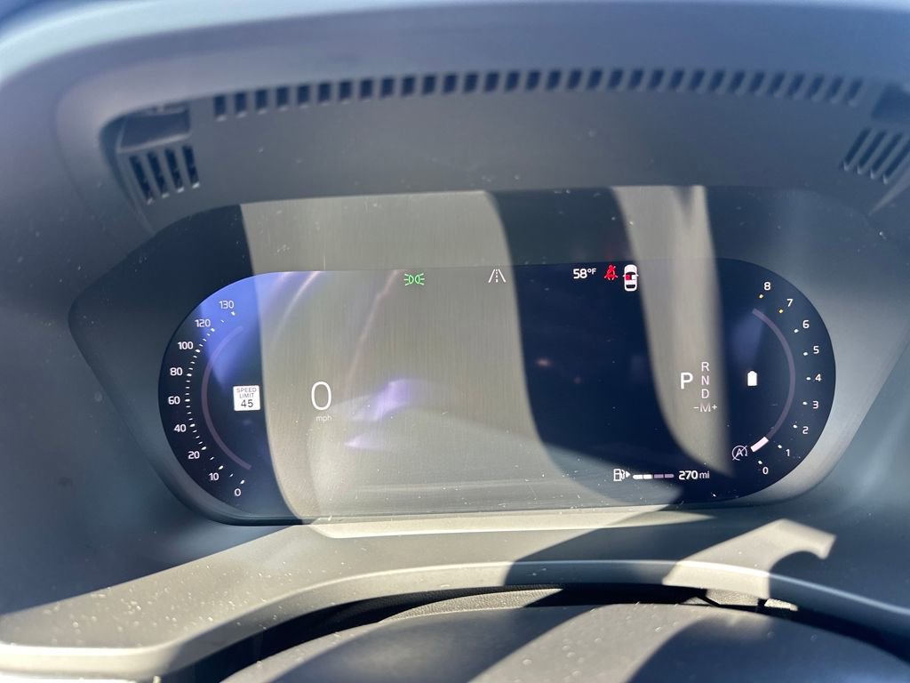 Used 2024 Volvo XC60 B5 Plus w/ Protection Package Premier image 20