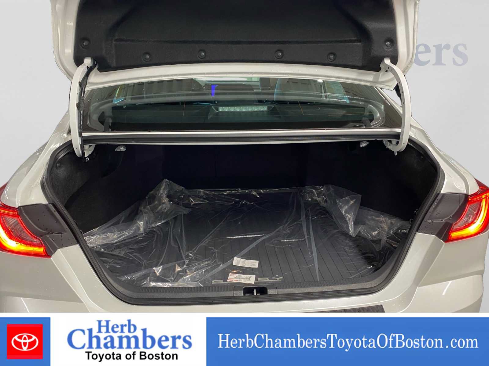 New 2026 Toyota Camry XSE AWD/4WD image 4
