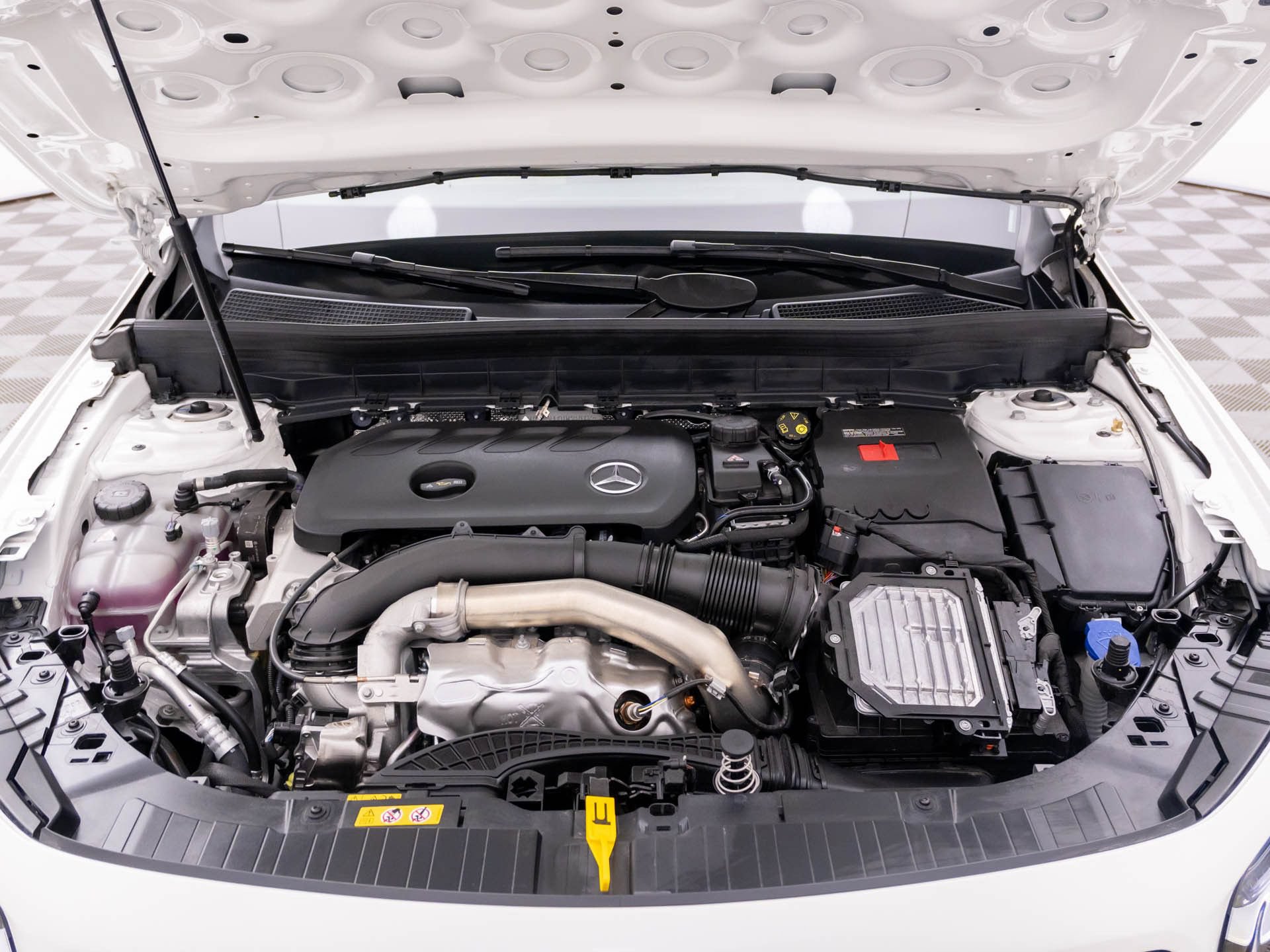 New 2026 Mercedes-Benz GLB 250 4MATIC image 32