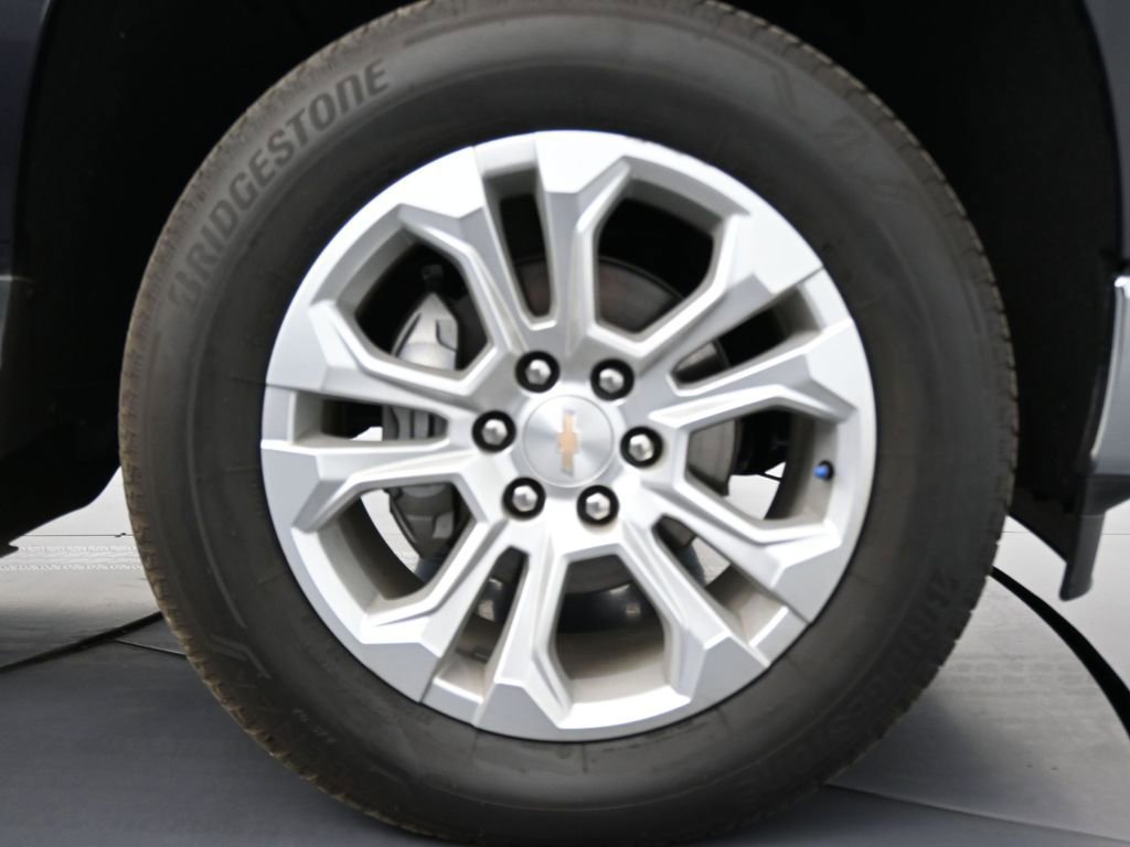 Used 2024 Chevrolet Silverado 1500 LTZ image 11