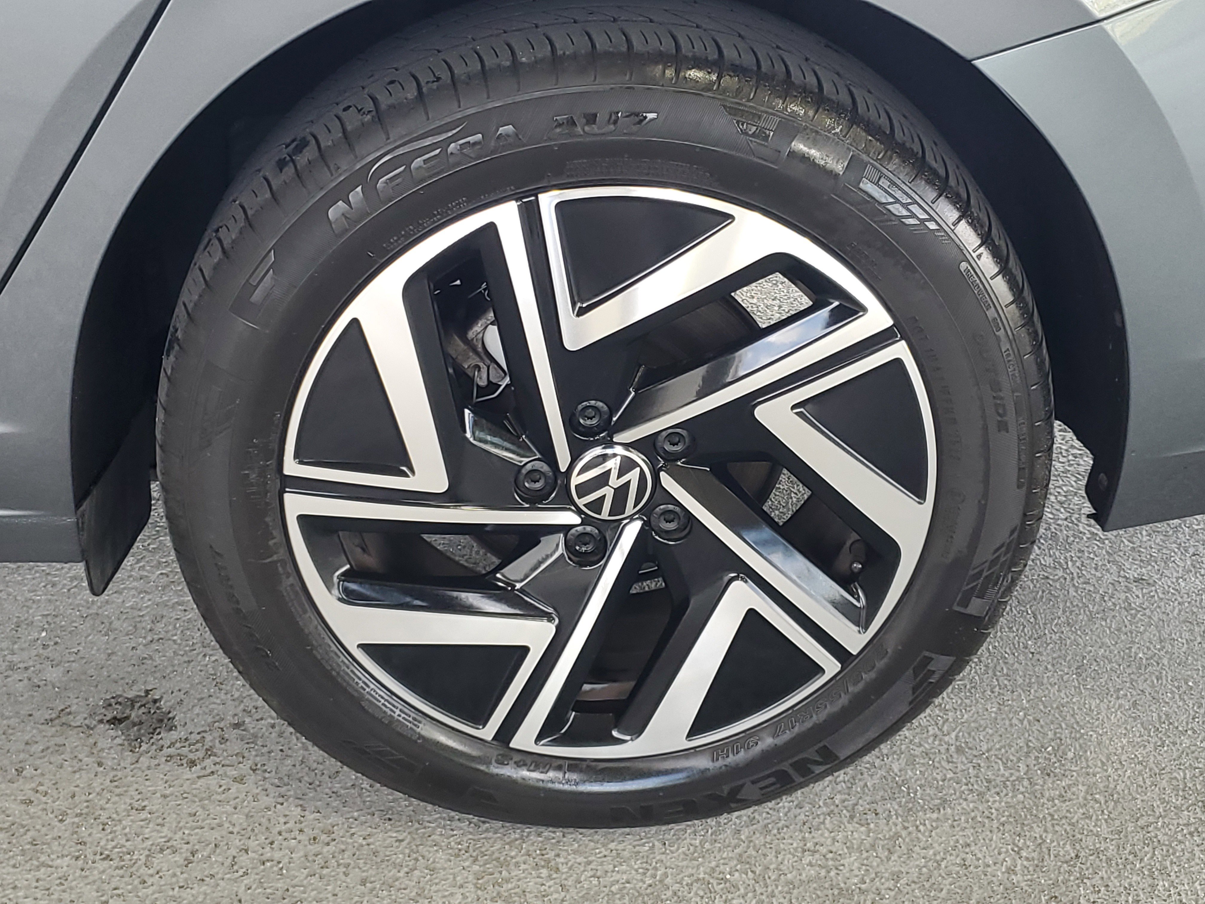 Used 2024 Volkswagen Jetta SEL FWD image 7