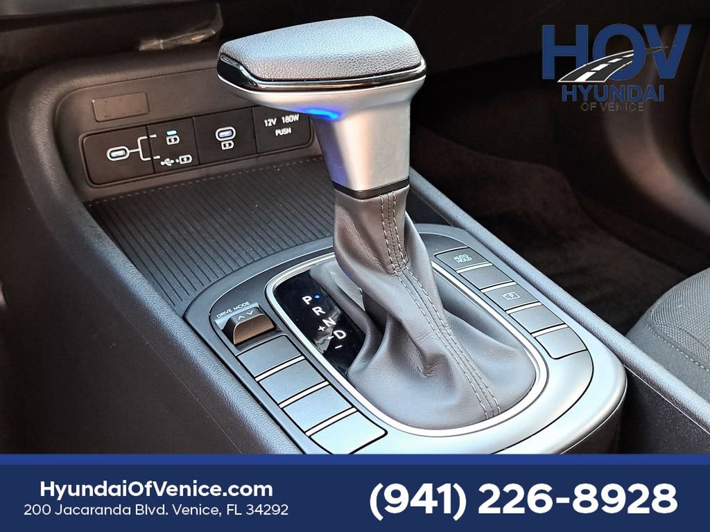Certified 2024 Hyundai Kona SE image 34