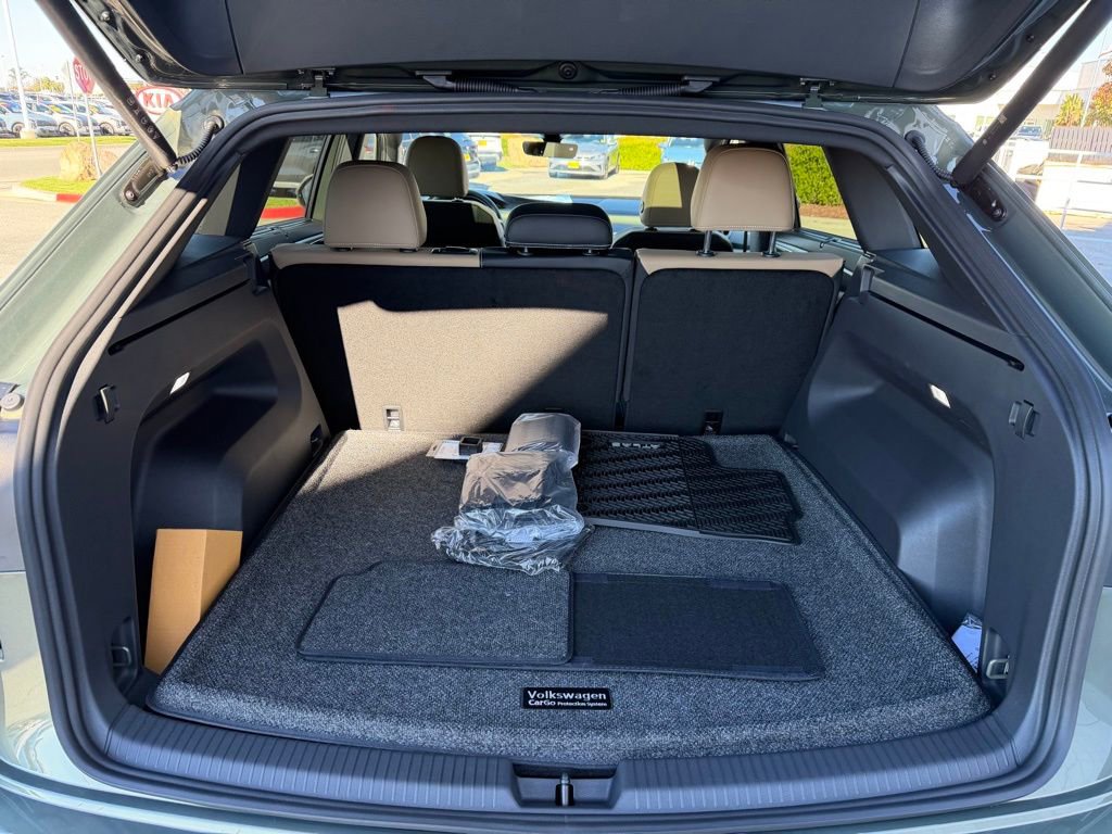 New 2026 Volkswagen Atlas Cross Sport SE image 30