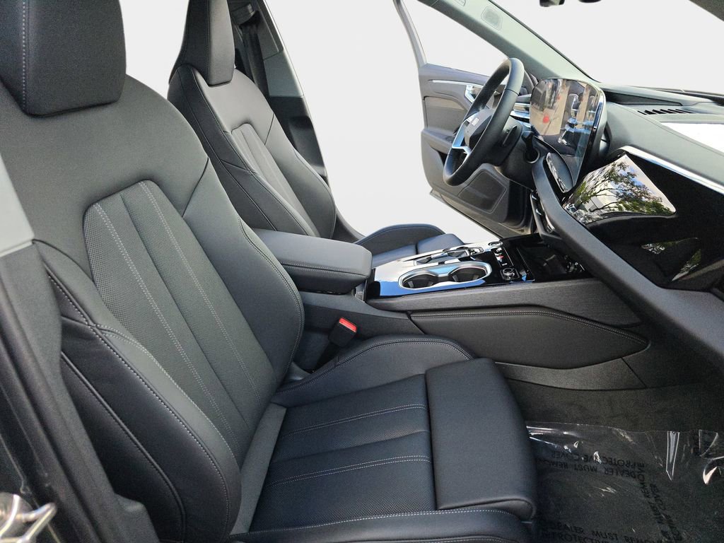 New 2026 Audi A6 Premium Plus AWD/4WD image 10