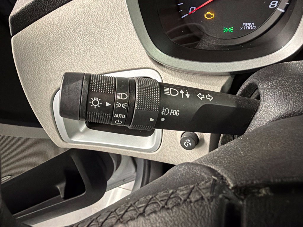 Used 2015 Chevrolet Equinox LT AWD/4WD image 19