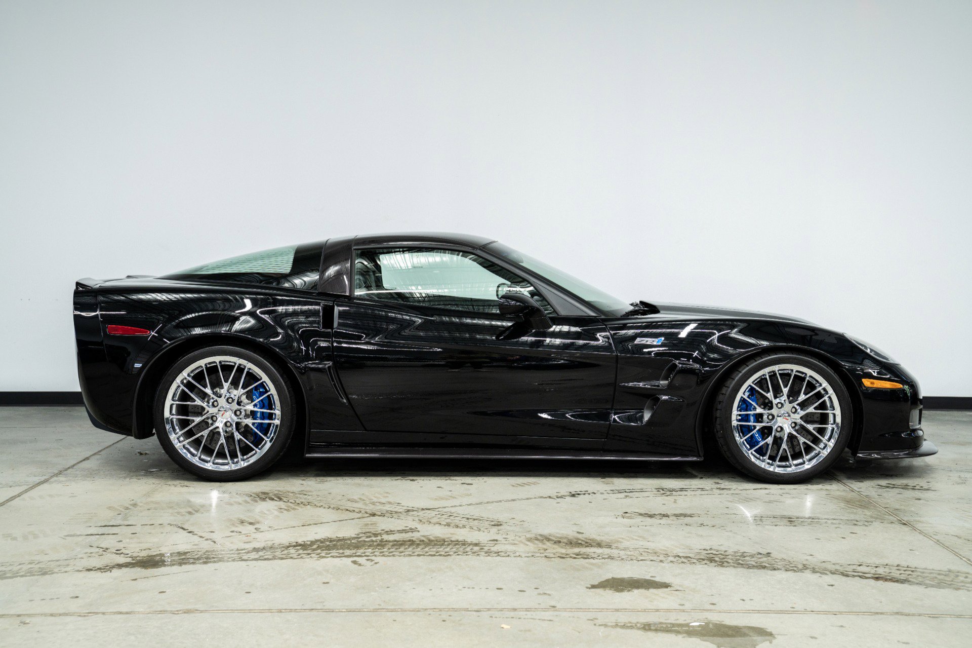 Used 2010 Chevrolet Corvette ZR1 w/ Preferred Equipment Group image 42