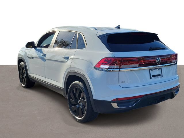 Certified 2024 Volkswagen Atlas Cross Sport SE FWD image 3