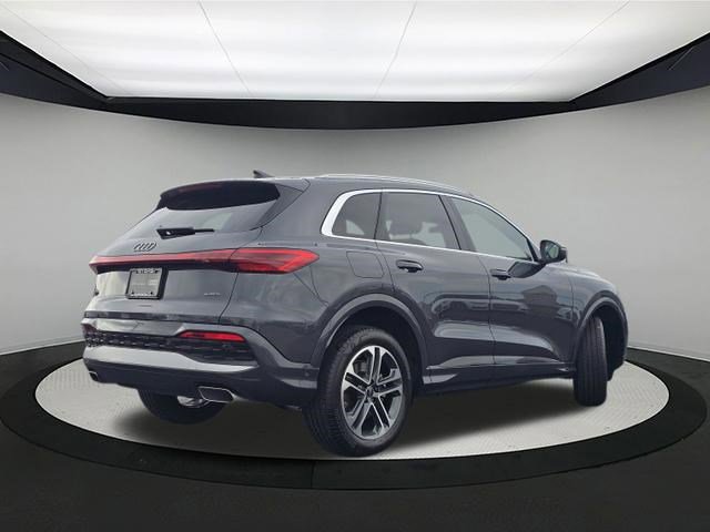 Certified 2025 Audi Q5 Premium w/ Convenience Package AWD/4WD image 7