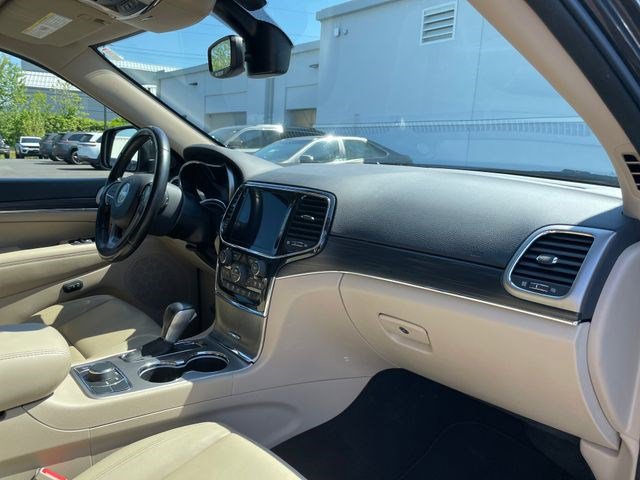 Certified 2021 Jeep Grand Cherokee Limited AWD/4WD image 16