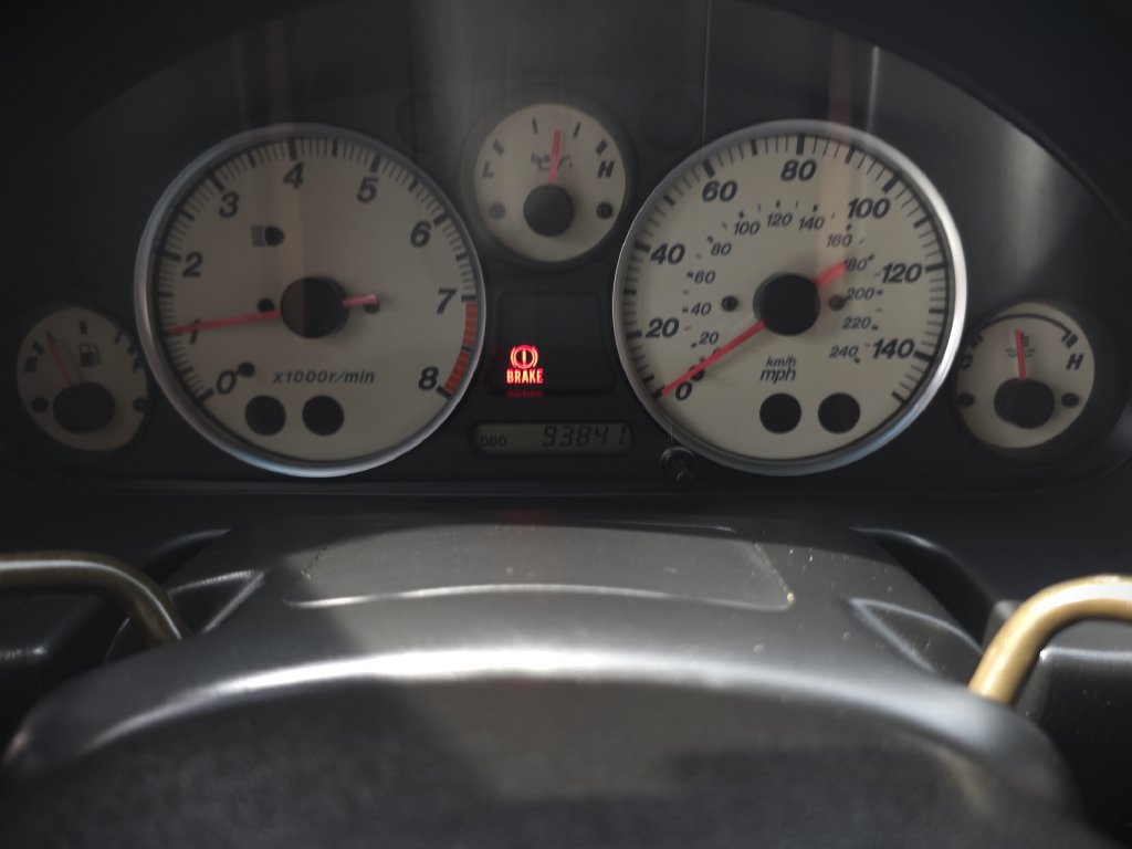 Used 2003 MAZDA MX-5 Miata RWD image 18