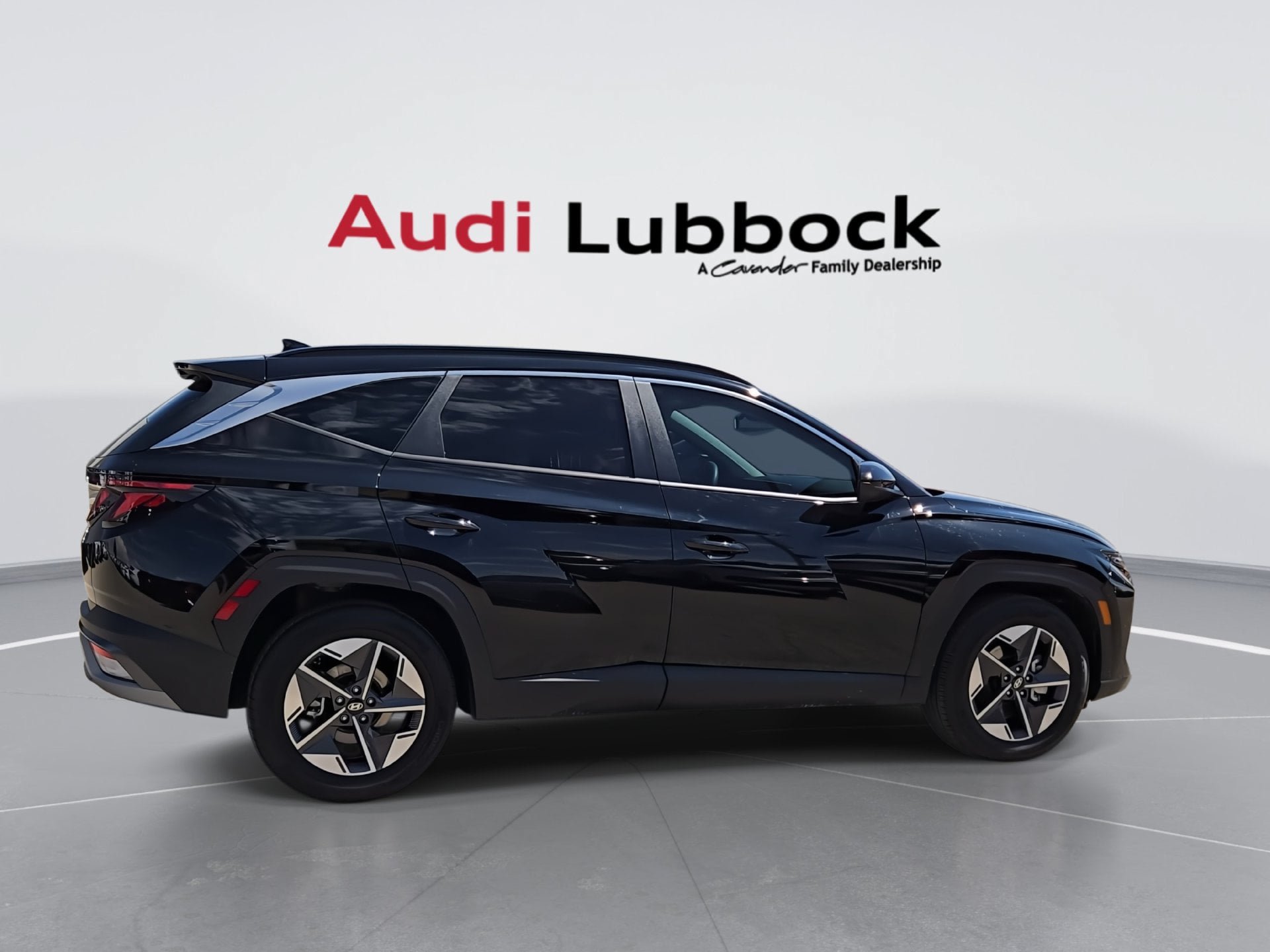Used 2025 Hyundai Tucson SEL FWD image 9