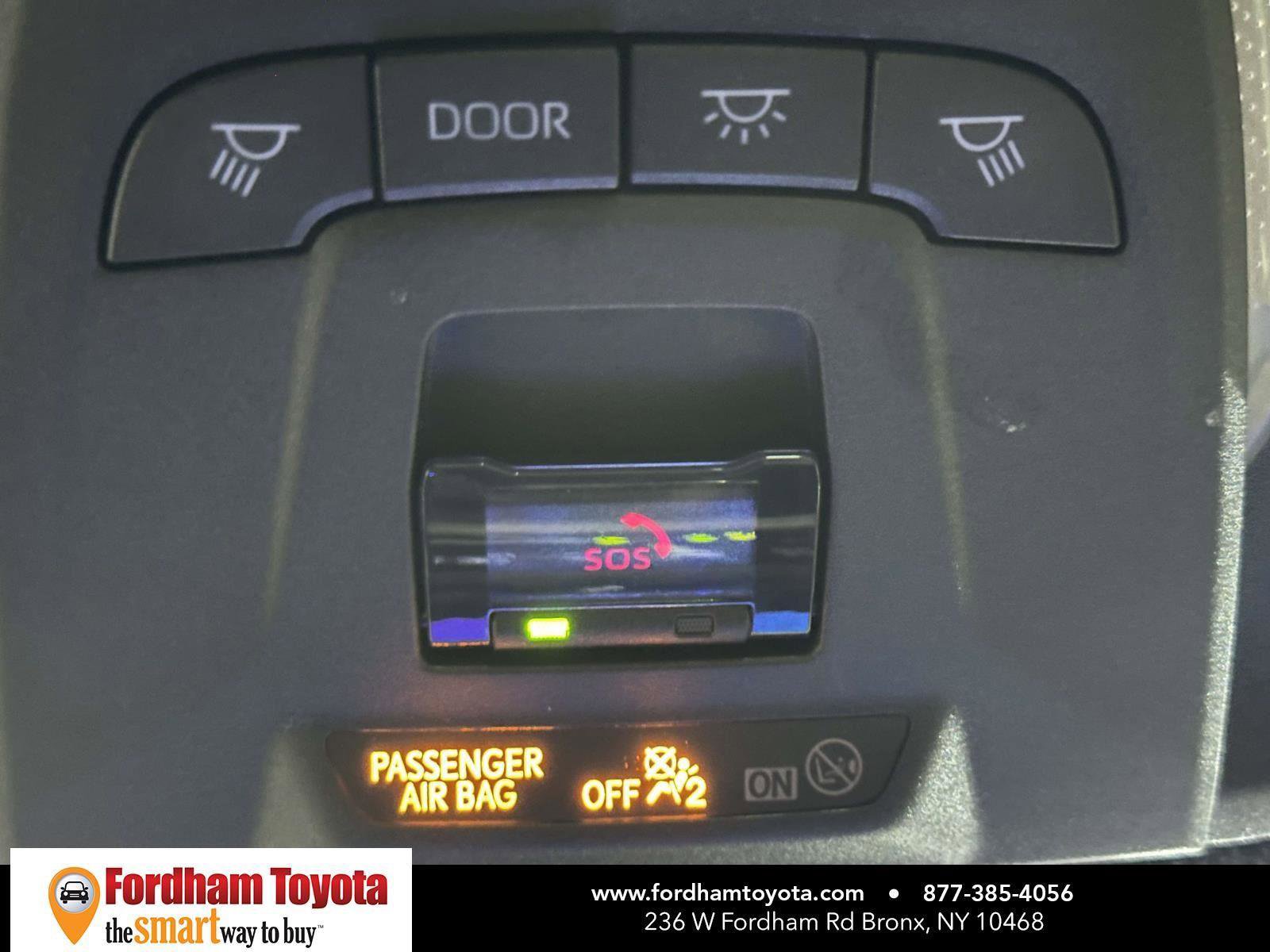 Used 2023 Toyota Corolla SE AWD/4WD image 31