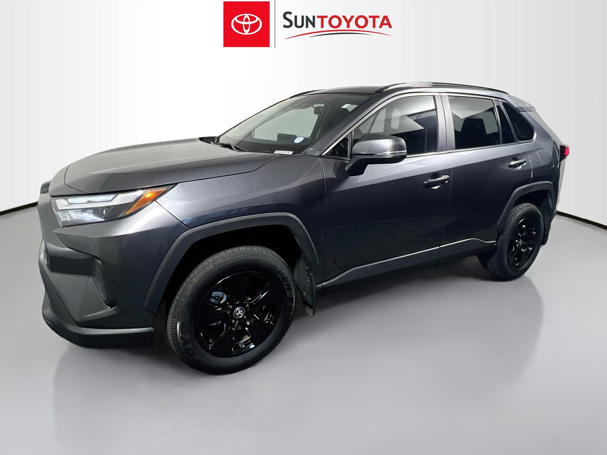 Used 2025 Toyota RAV4 XLE FWD image 9