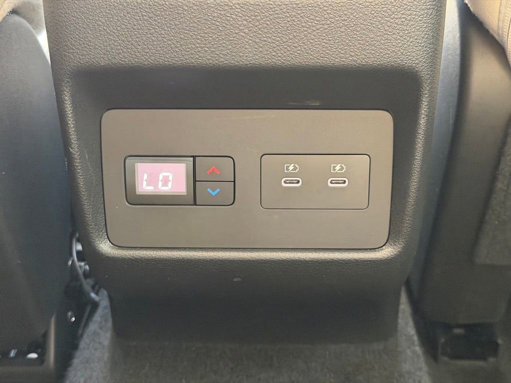 Used 2025 Nissan Rogue SL w/ Tech Package image 28