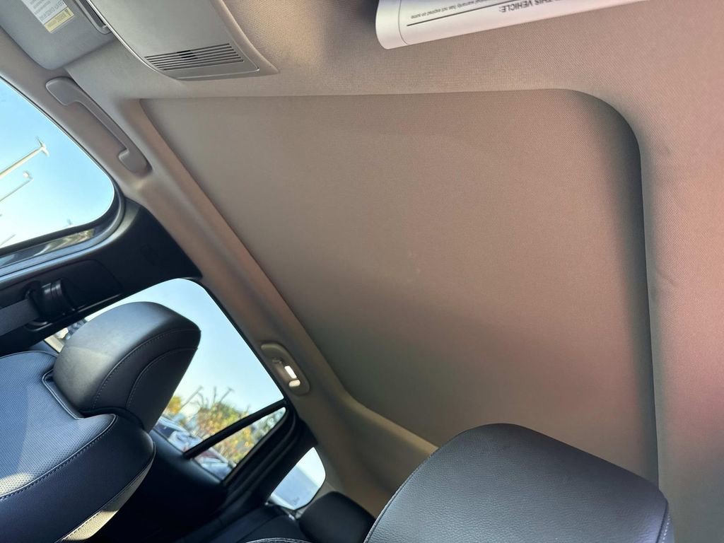 Used 2025 MAZDA CX-50 2.5 Hybrid w/ Premium Plus Pkg image 46