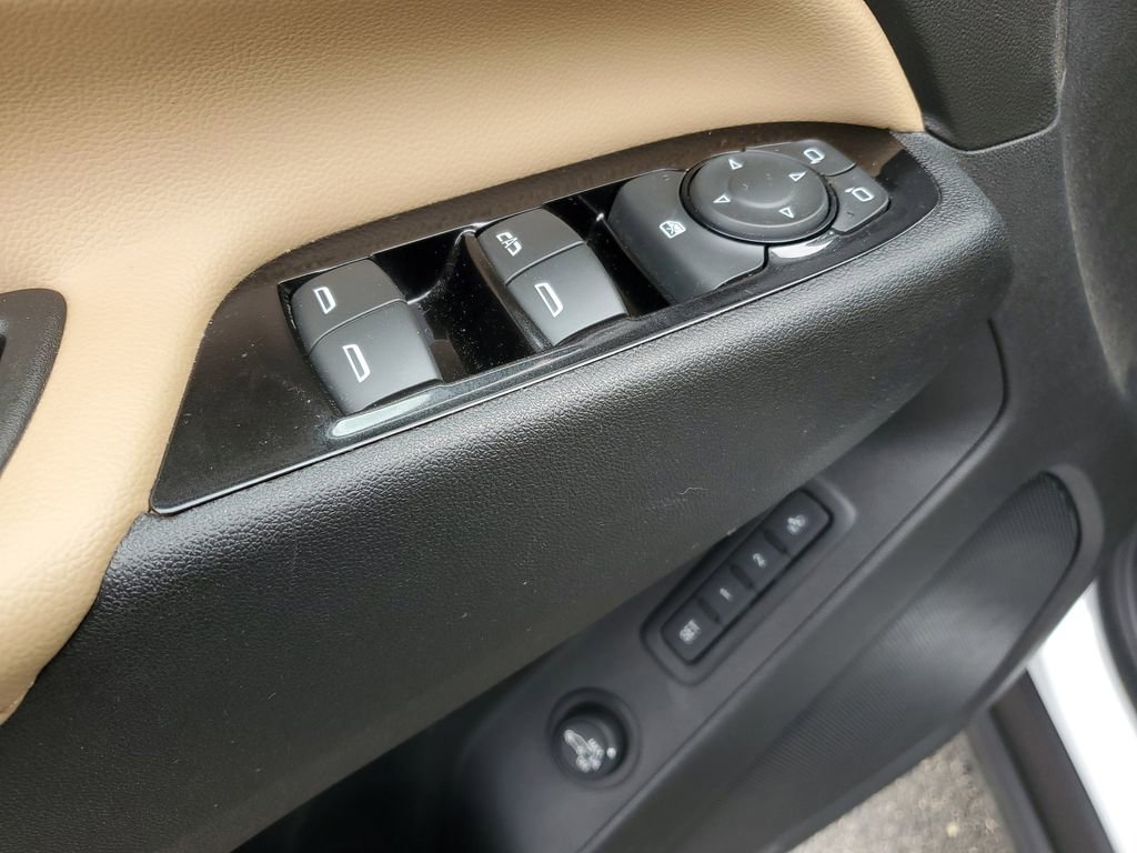 Certified 2023 Chevrolet Equinox Premier image 23