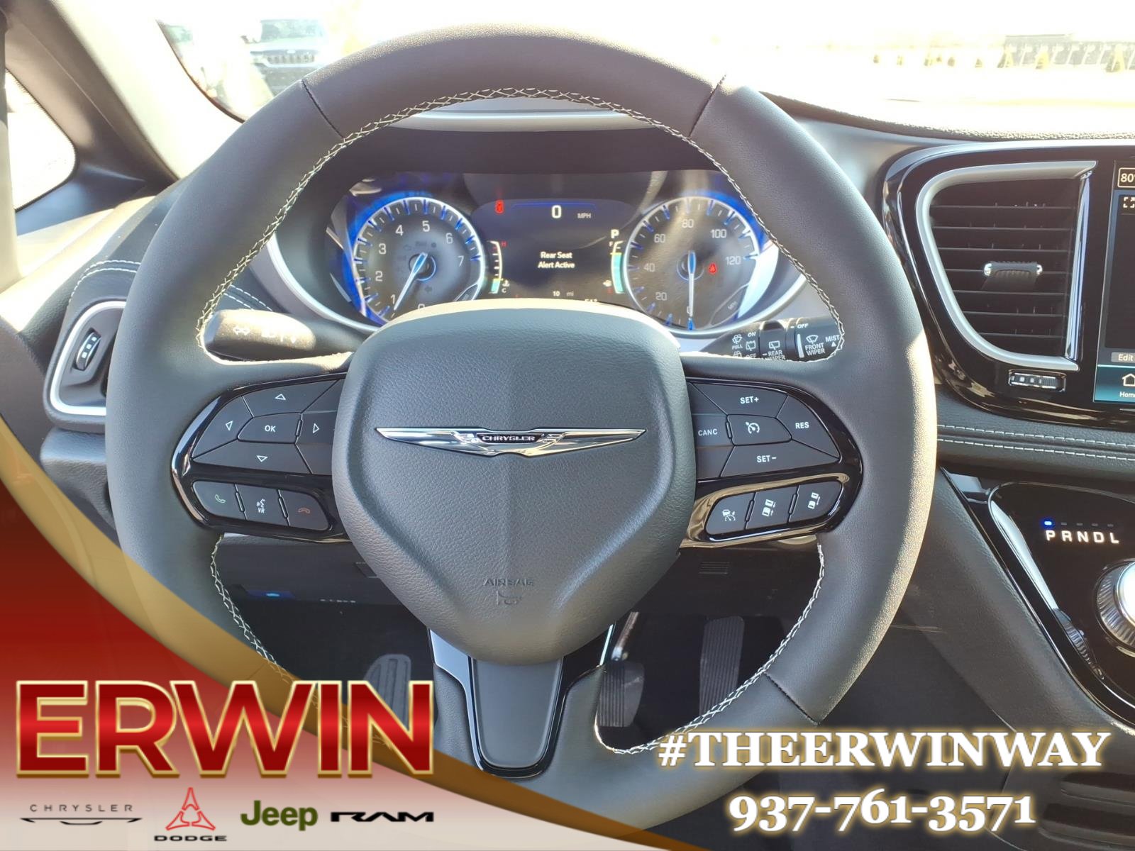 New 2026 Chrysler Pacifica Select image 11