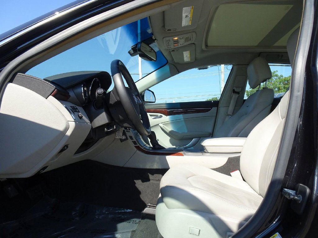 Used 2009 Cadillac CTS 3.6 AWD w/ Wood Trim Package image 8