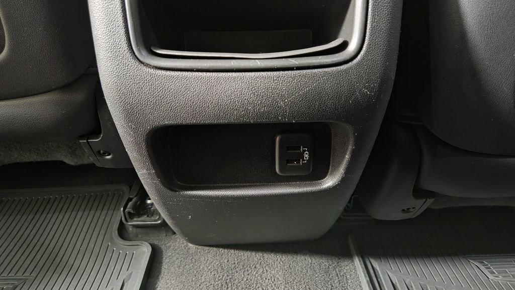 Used 2018 Cadillac XT5 Luxury w/ Driver Awareness Package image 31