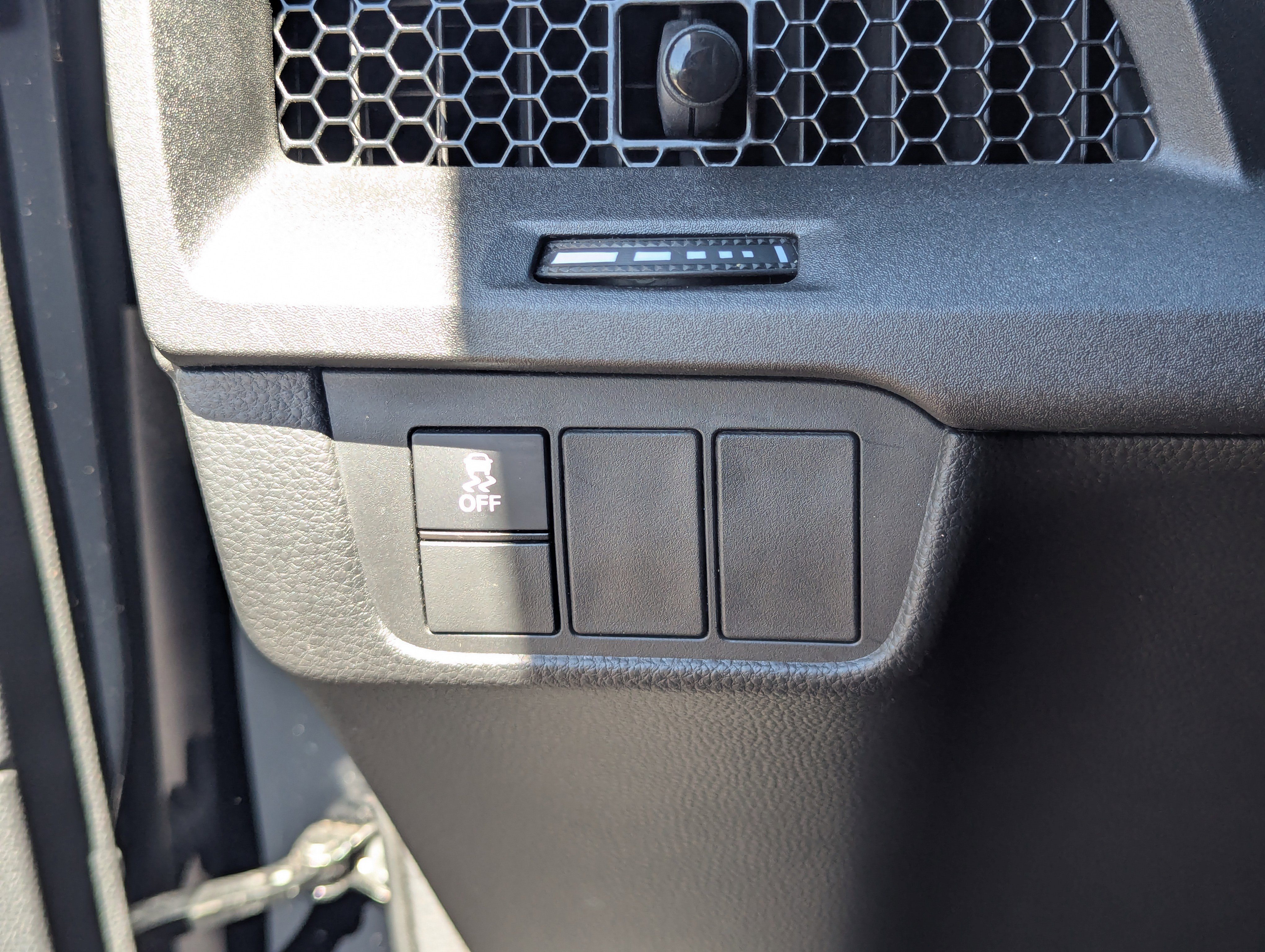 Used 2023 Honda CR-V LX image 31