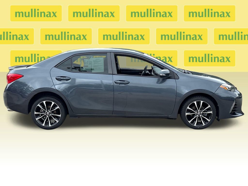Used 2017 Toyota Corolla SE image 2