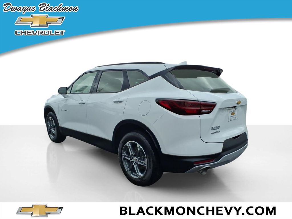 Used 2023 Chevrolet Blazer LT w/ Convenience Package FWD image 5