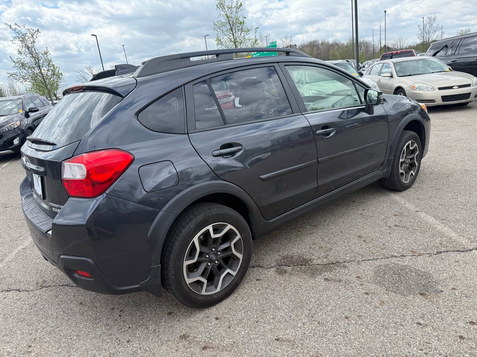 Used 2017 Subaru Crosstrek 2.0i Limited image 5