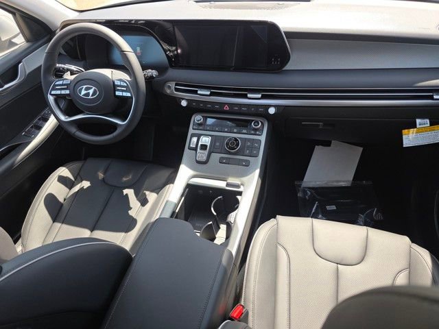 Certified 2025 Hyundai Palisade SEL image 19