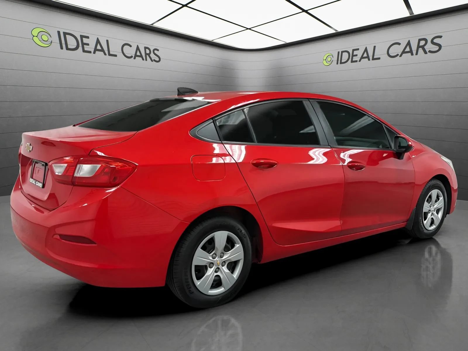 Used 2017 Chevrolet Cruze LS FWD image 5