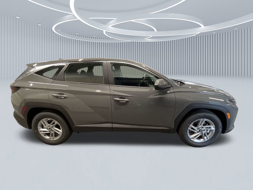 New 2026 Hyundai Tucson SE image 2