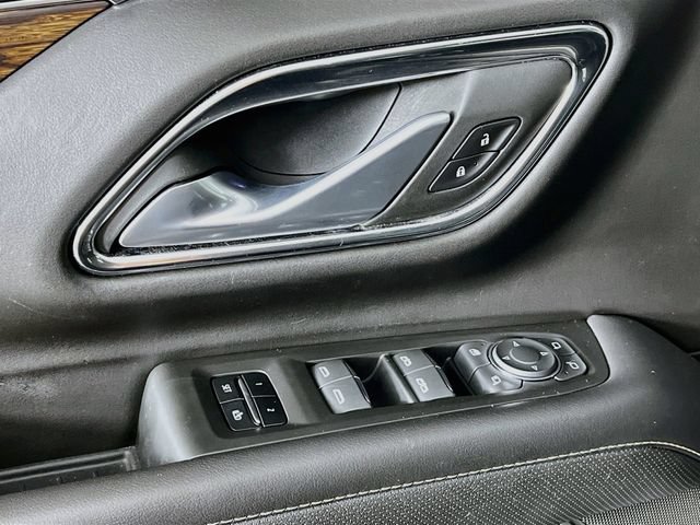 Used 2022 Chevrolet Tahoe Premier AWD/4WD image 9