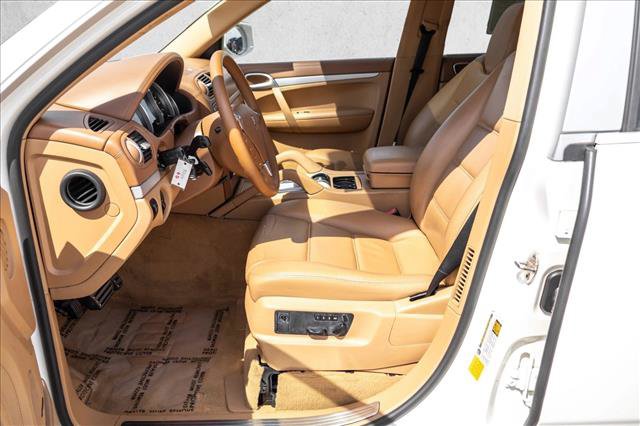 Used 2009 Porsche Cayenne S AWD/4WD image 12