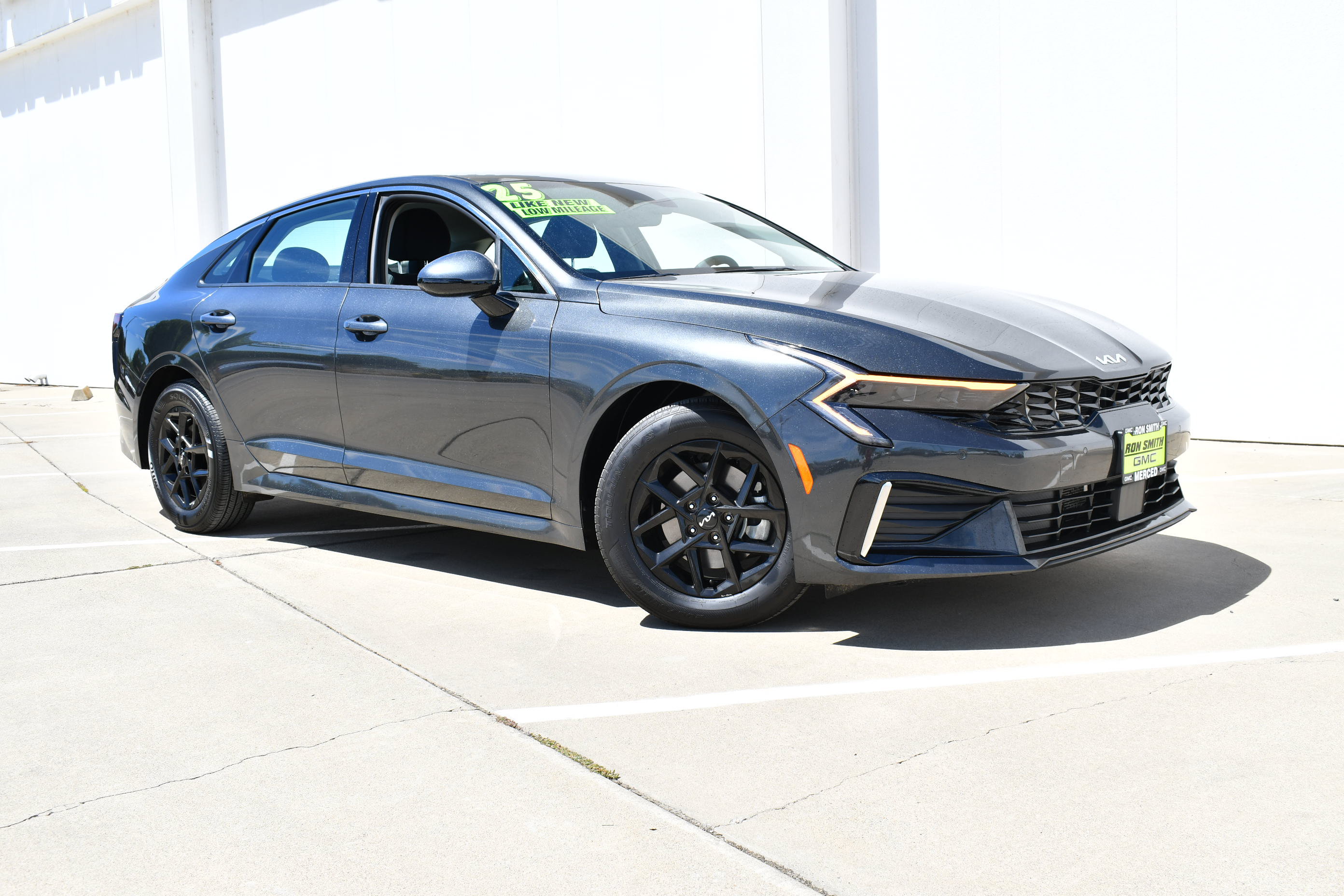 Used 2025 Kia K5 LXS FWD image 2