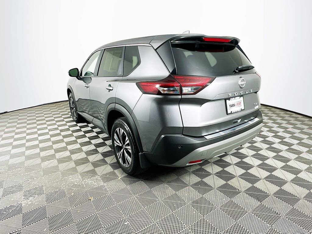 Certified 2023 Nissan Rogue SV image 7