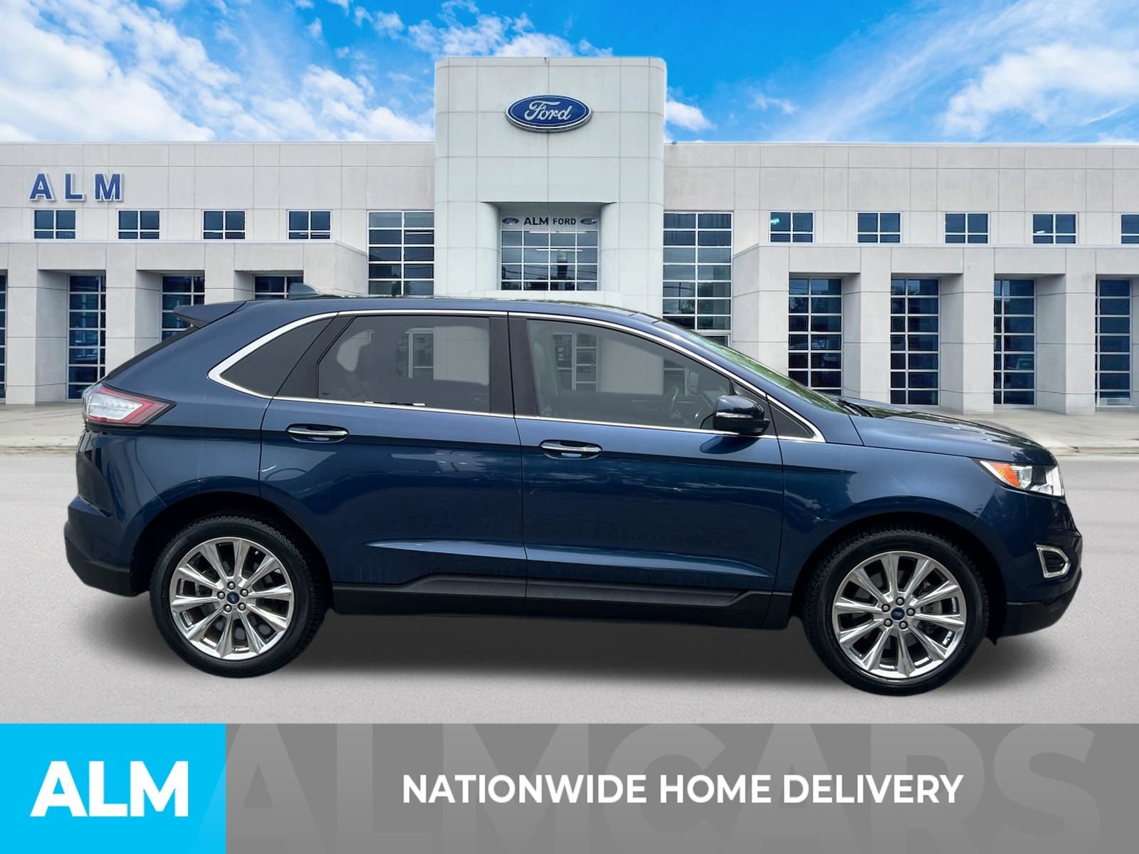 Used 2017 Ford Edge Titanium w/ Equipment Group 301A FWD image 4
