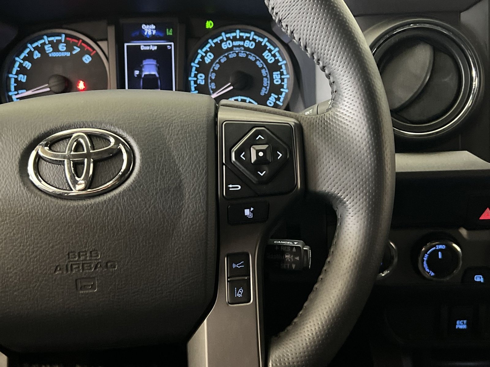 Used 2019 Toyota Tacoma TRD Off-Road AWD/4WD image 35