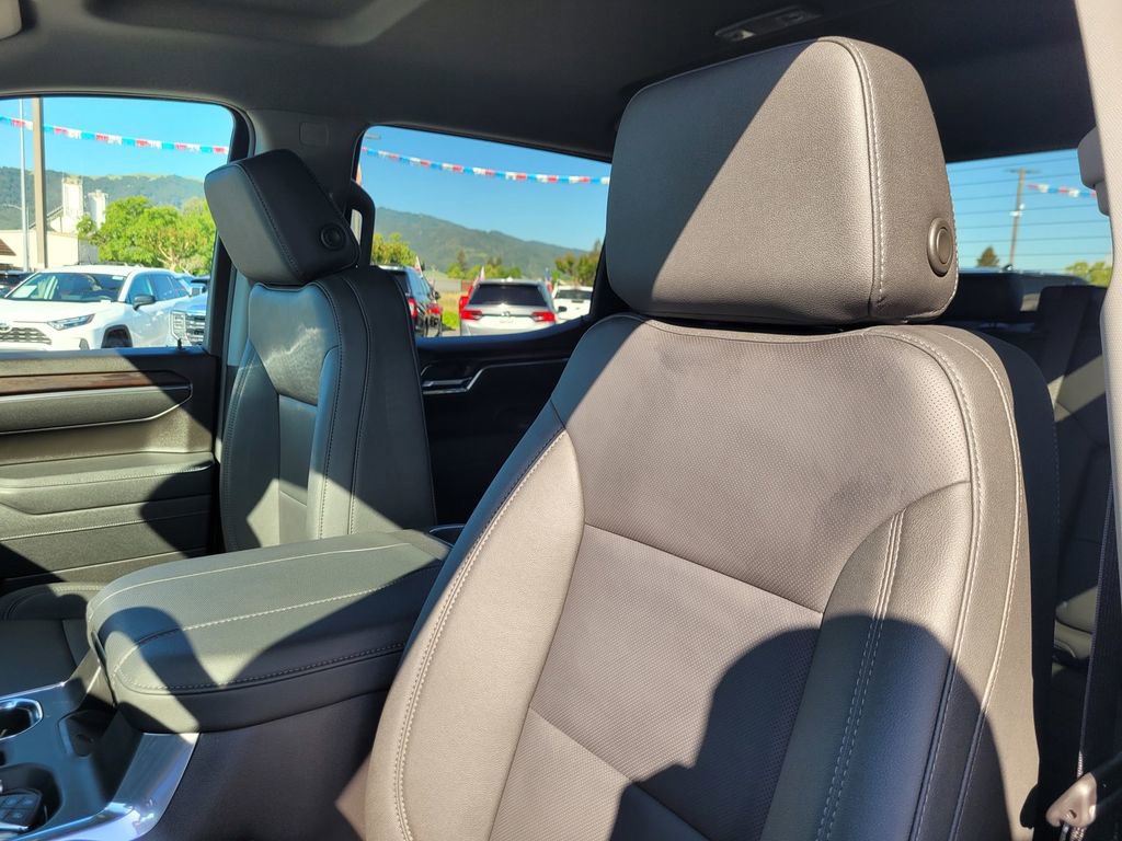 New 2026 GMC Sierra 1500 SLT AWD/4WD image 12