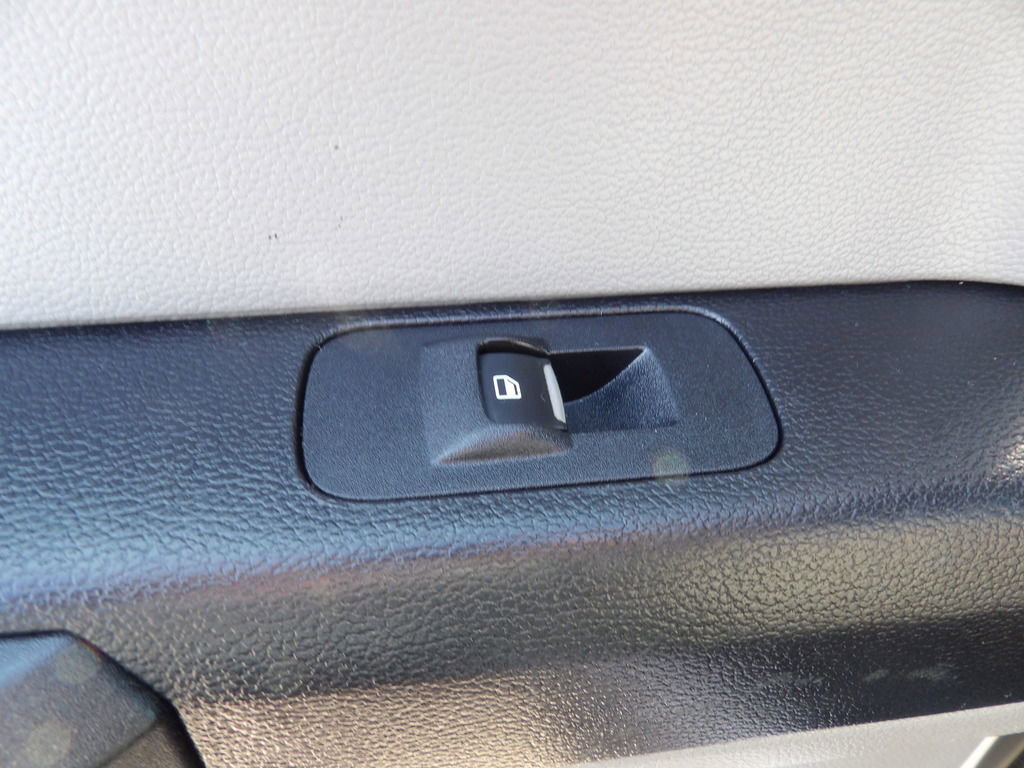 Used 2018 Ford F350 XL w/ Power Equipment Group image 29