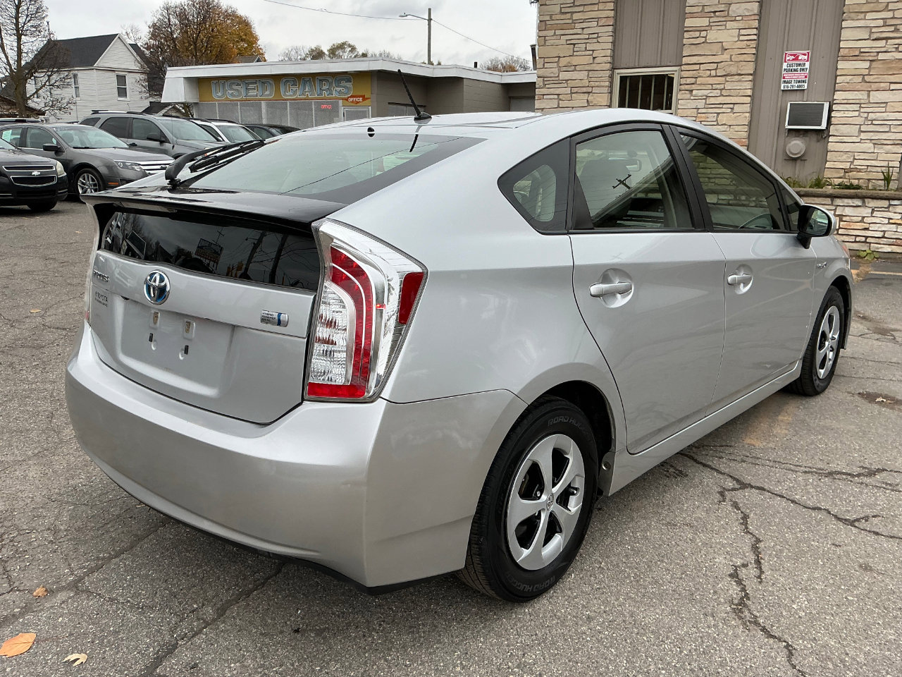Used 2015 Toyota Prius Two image 3