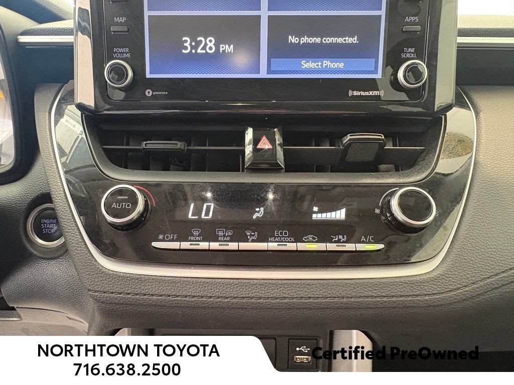 Used 2022 Toyota Corolla Cross LE w/ Moonroof Package AWD/4WD image 26