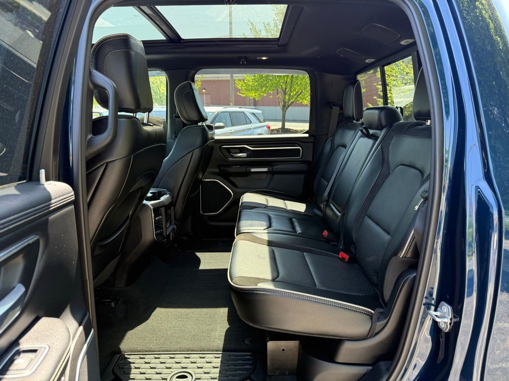 Used 2023 RAM 1500 Laramie AWD/4WD image 19