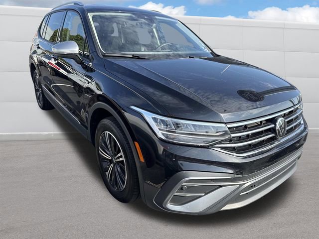 Used 2024 Volkswagen Tiguan Wolfsburg Edition image 9