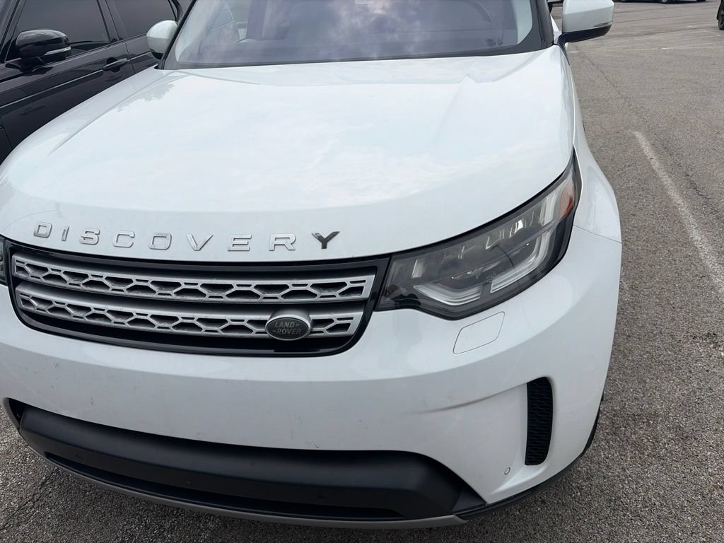Used 2018 Land Rover Discovery HSE Luxury AWD/4WD image 2