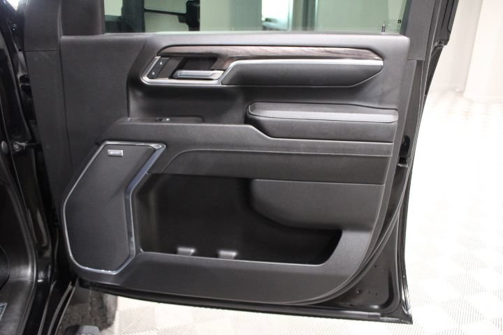 Used 2024 Chevrolet Silverado 2500 LTZ w/ LTZ Convenience Package AWD/4WD image 25