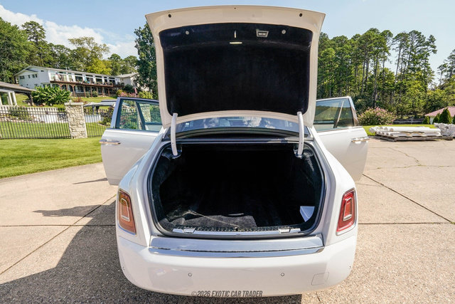 Used 2020 Rolls-Royce Phantom Sedan RWD image 76
