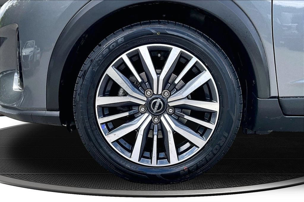 Used 2022 Nissan Kicks SV FWD image 34